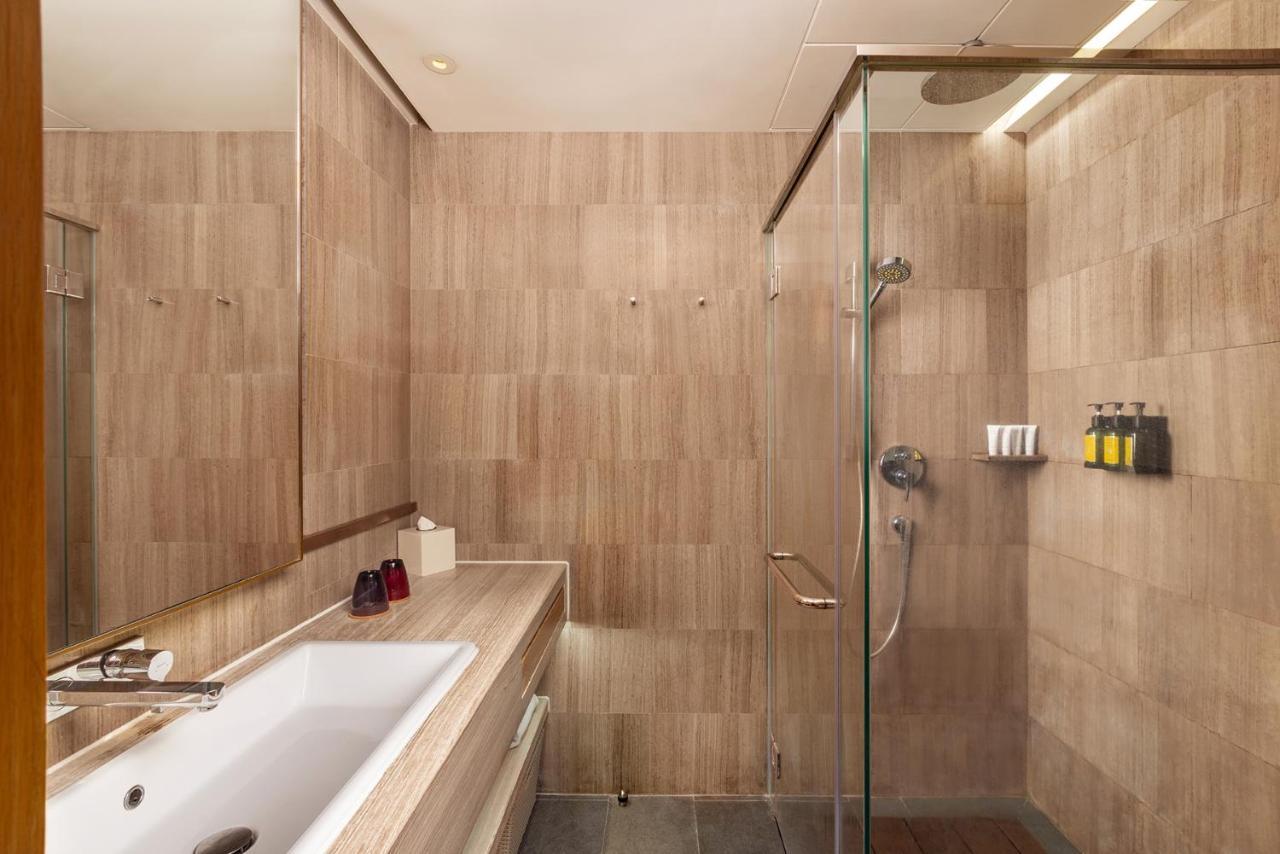 Nina Hotel Kowloon East Hong Kong Exterior photo